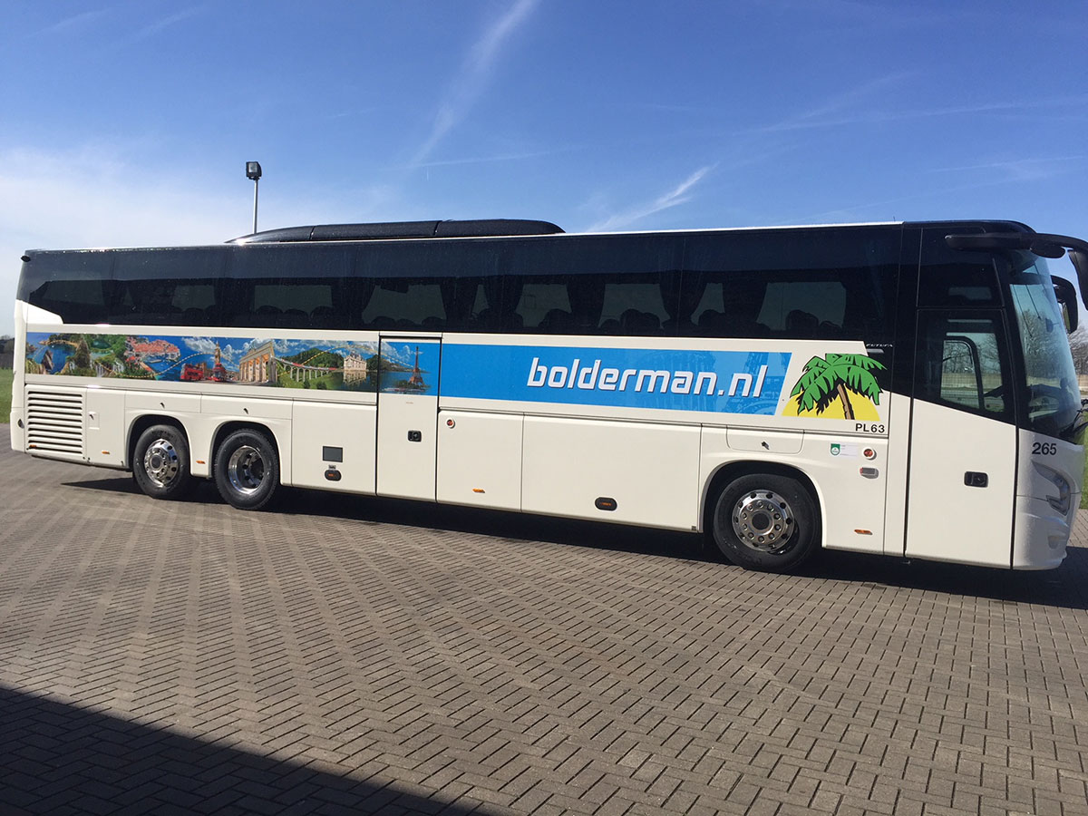 Touringcarbelettering