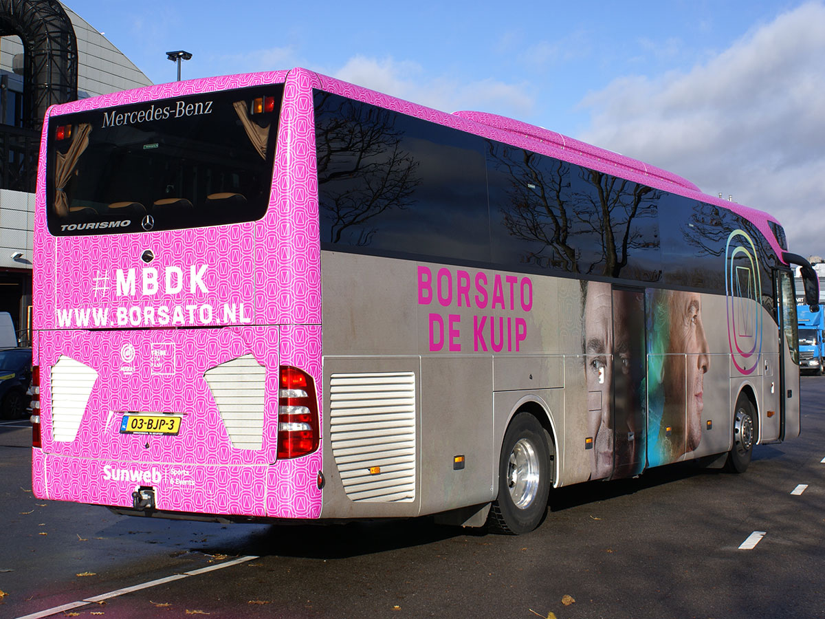 Touringcarbelettering